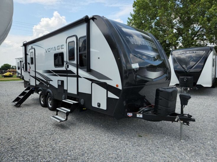 Thumbnail Photo undefined for New 2022 Winnebago Voyage